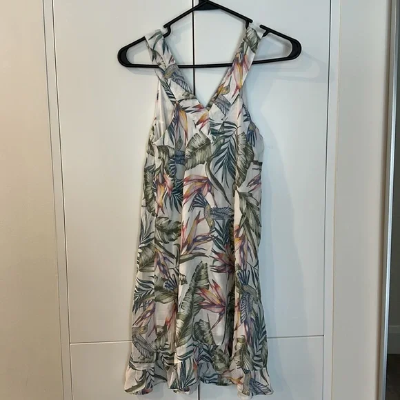 H&M Soft Ruffled Dress - Picture 3 of 4